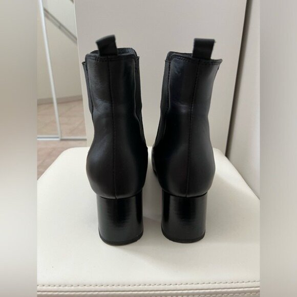 La Canadienne Black Booties - Picture 9 of 10